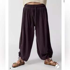 Out From Under Ryan Balloon
Jogger Pant